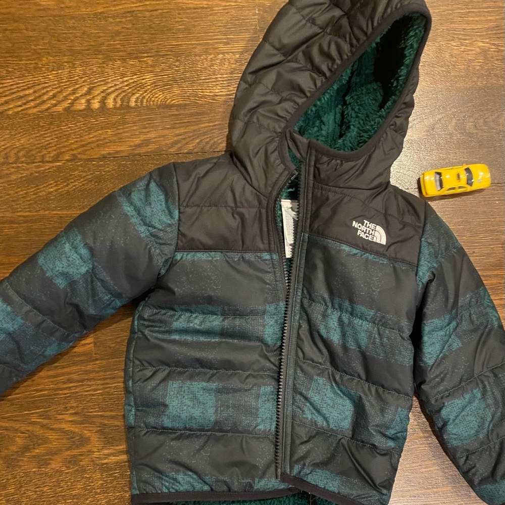 NWOT North Face 18-24 months reversible jacket